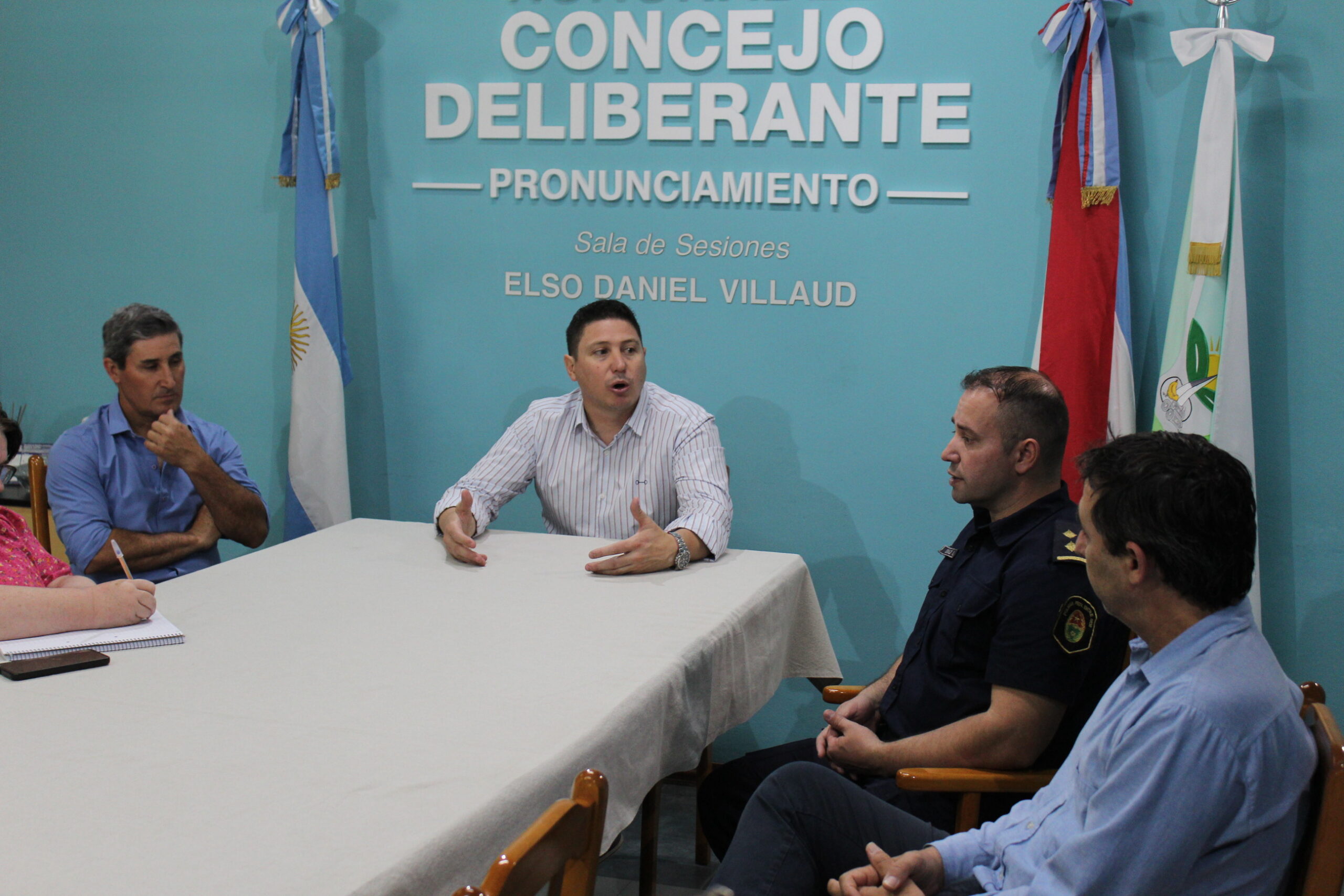 REUNIÓN DE COORDINACIÓN PARA GARANTIZAR LA SEGURIDAD EN LA FIESTA DEL PUEBLO