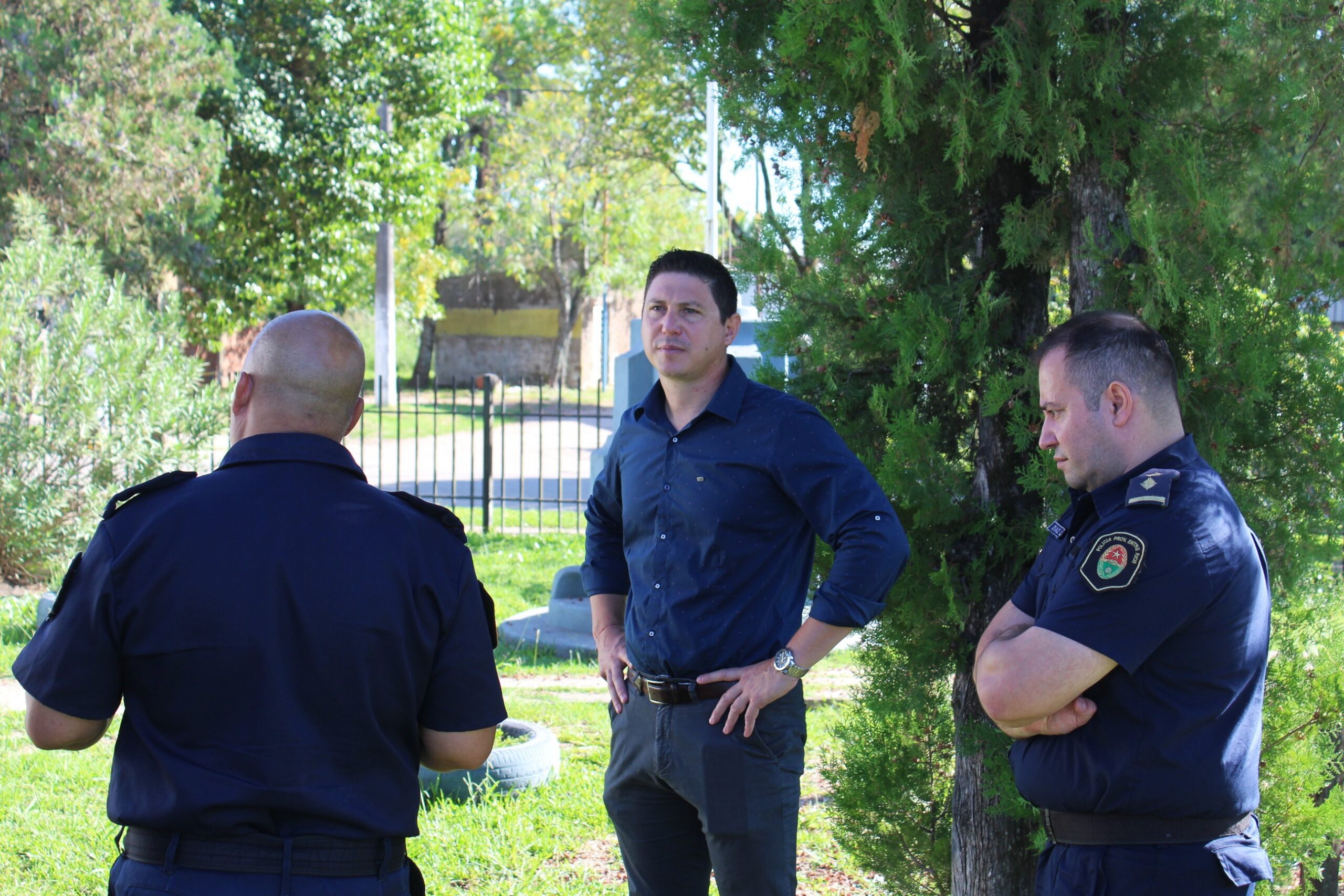 TRABAJO CONJUNTO PARA MEJORAR LA COMISARÍA DE PRONUNCIAMIENTO