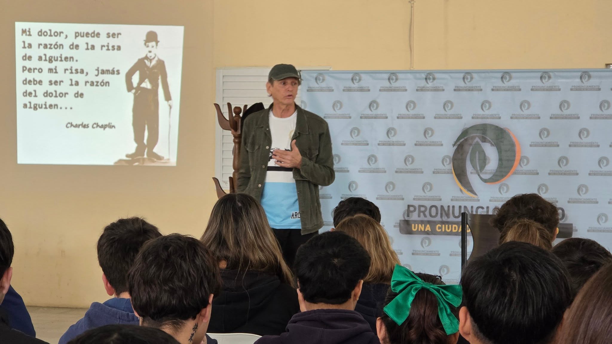 UNA TARDE DISTINTA PARA PENSAR EN CÓMO NOS SENTIMOS